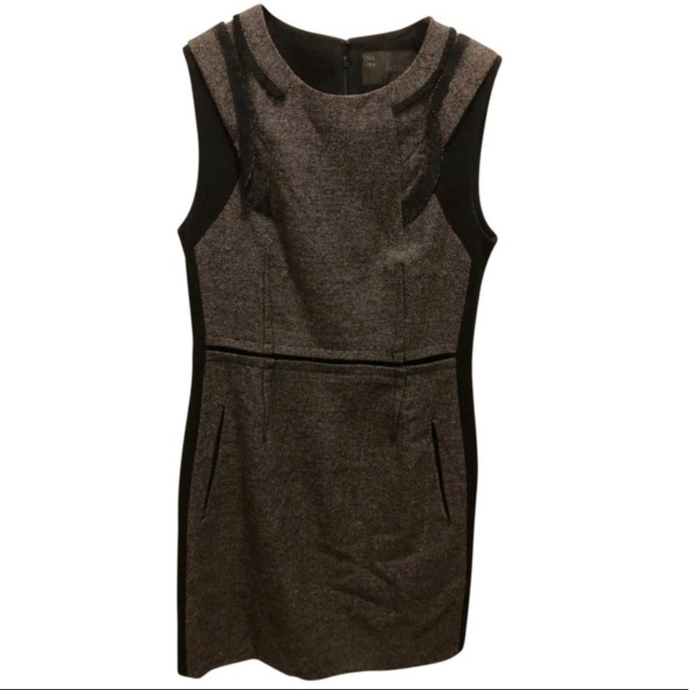 Hanii Y Black and White Wool Shift Dress Size 8